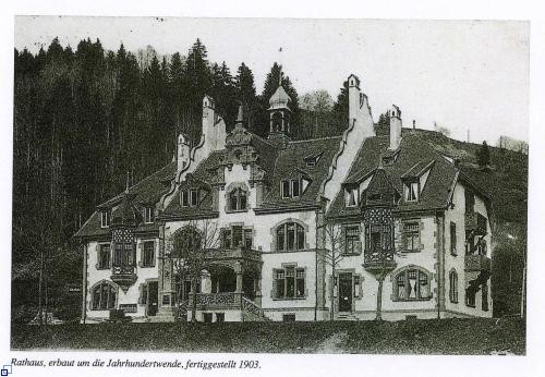 Das Todtmooser Rathaus im 19. Jahrhundert.