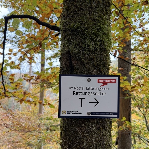 Die neuen Schilder kennzeichnen Rettungssektoren