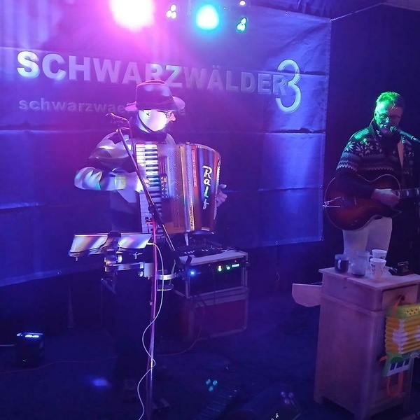 die Band Schwarzw�lder 3