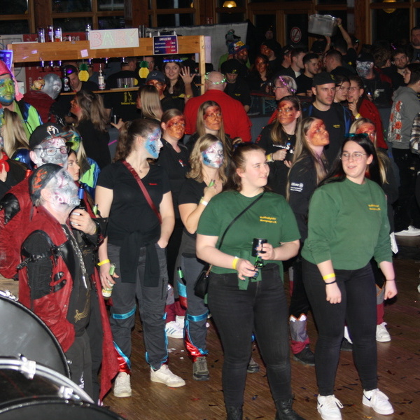 Besucher beim Guggst Du Festival